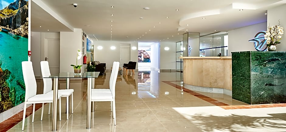 Globales Torrenova Adults Only +16