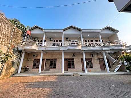 OYO Life 93083 Nova Jaya 3 Homestay Syariah