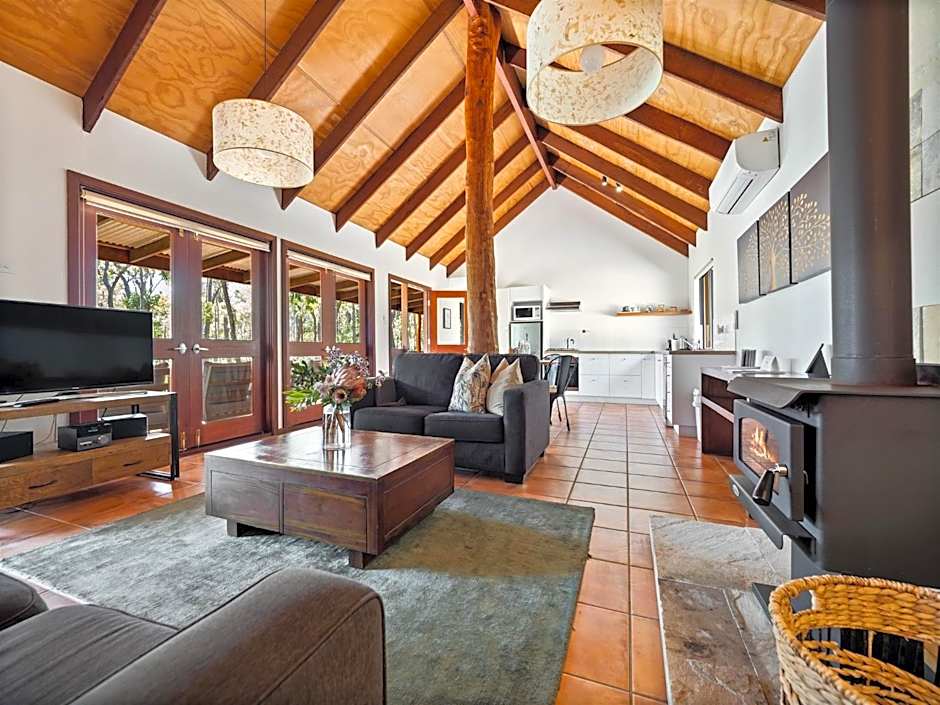 Forest Rise Chalets and Lodge