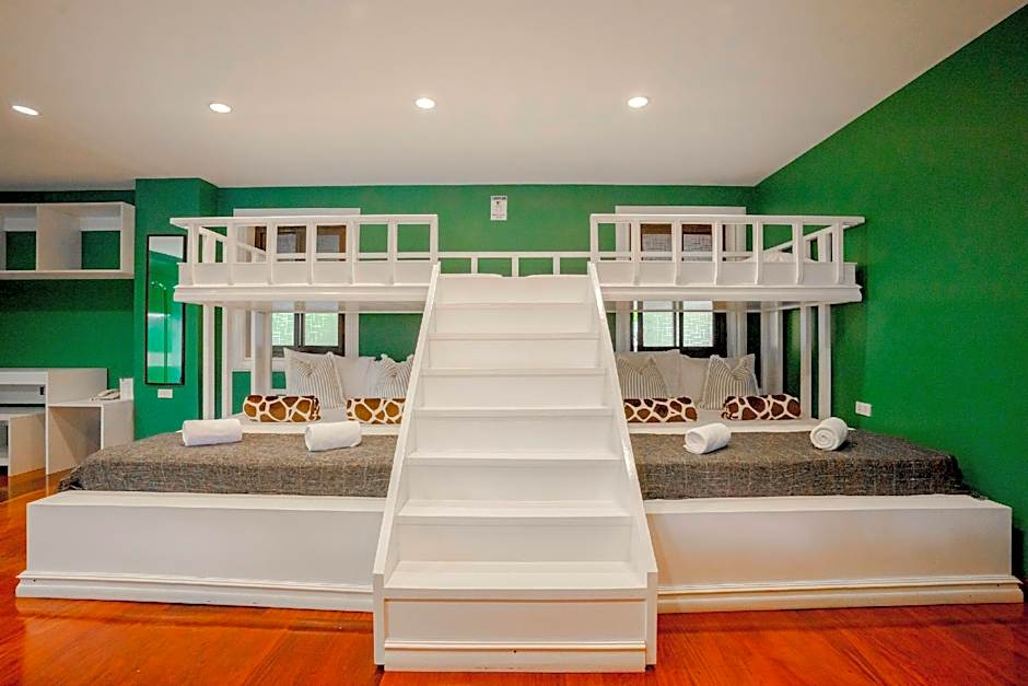 Oak and Stone Bed and Breakfast