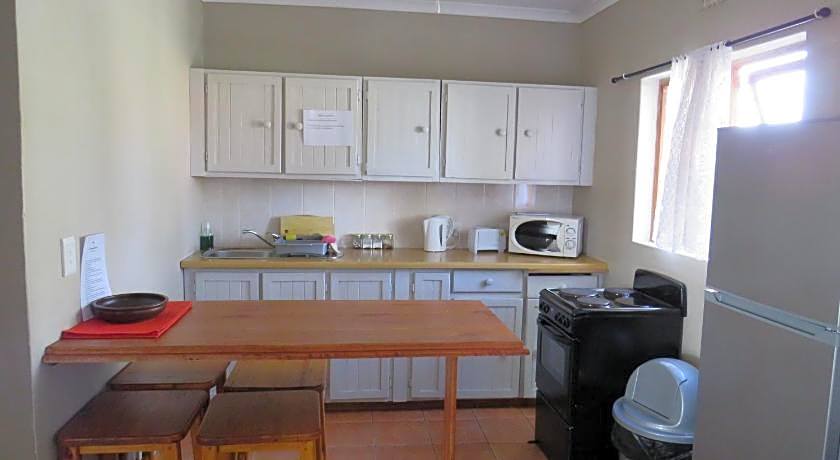 Haus Victoria Self Catering  Cottages – Oudtshoorn, KS