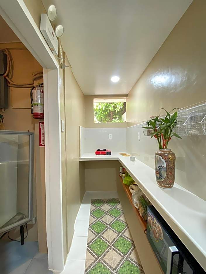 Laguno Hostel and Guest House