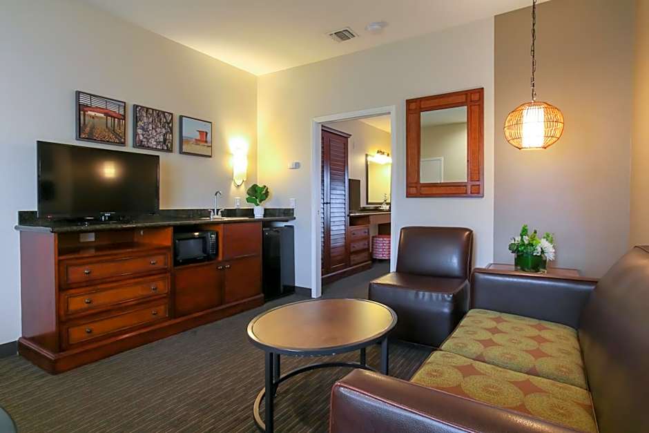 Oxford Suites Pismo Beach