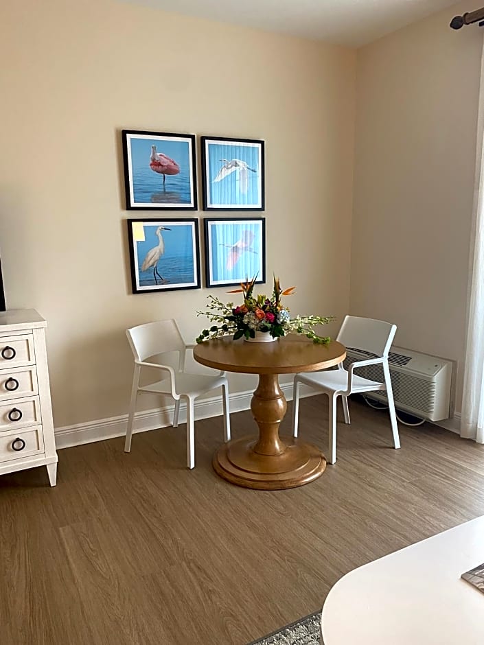 The Capri Inn