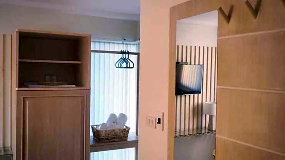 Shanti-Retreat Hotel