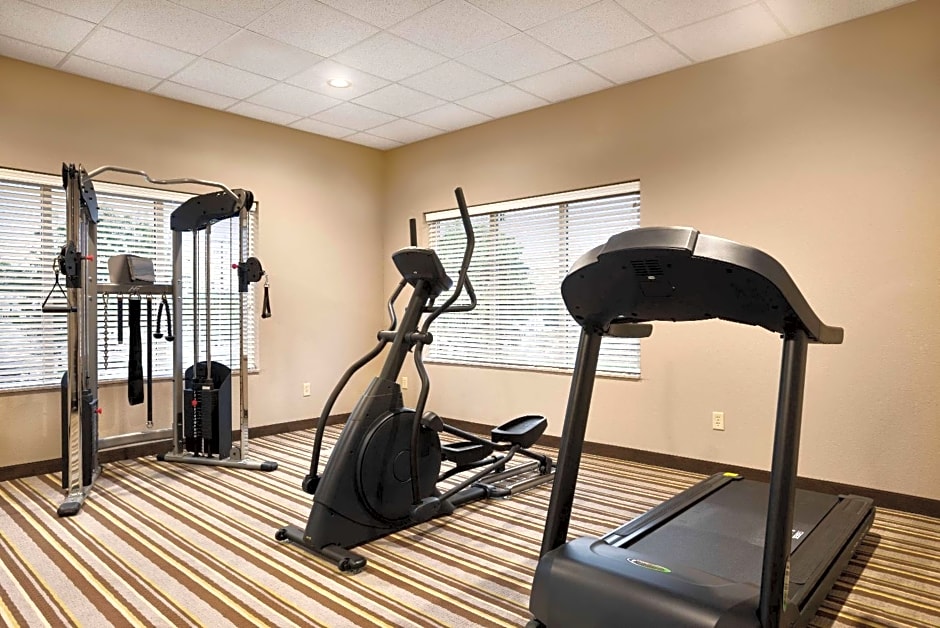 Super 8 by Wyndham Hershey