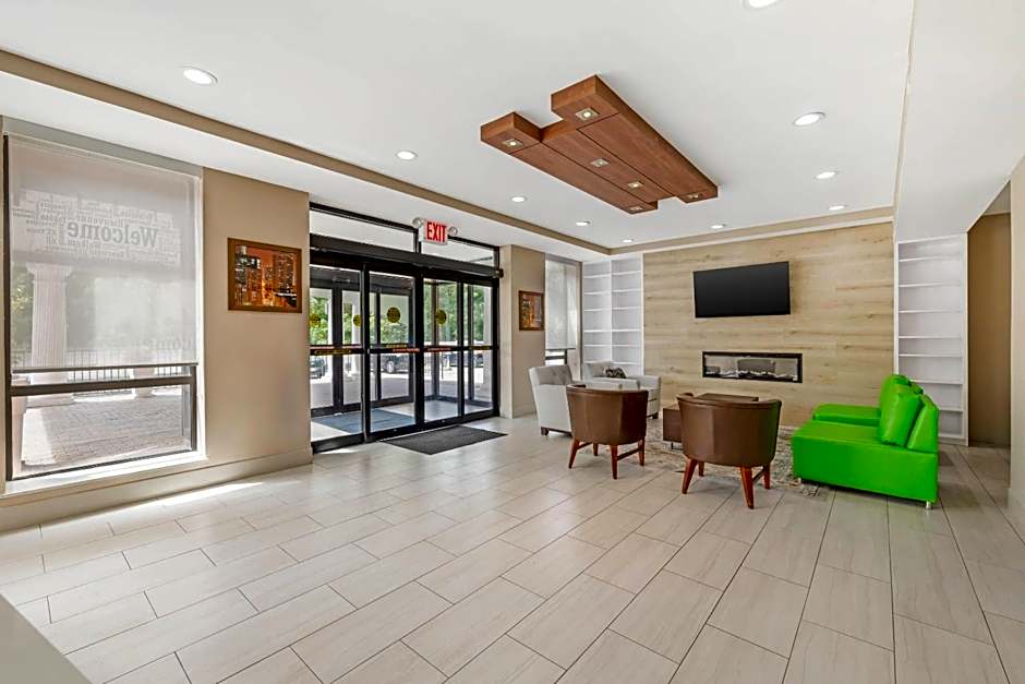 Country Inn & Suites By Radisson Staten Island NY