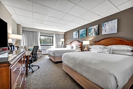 Queen Room with Two Queen Beds - Concierge Level