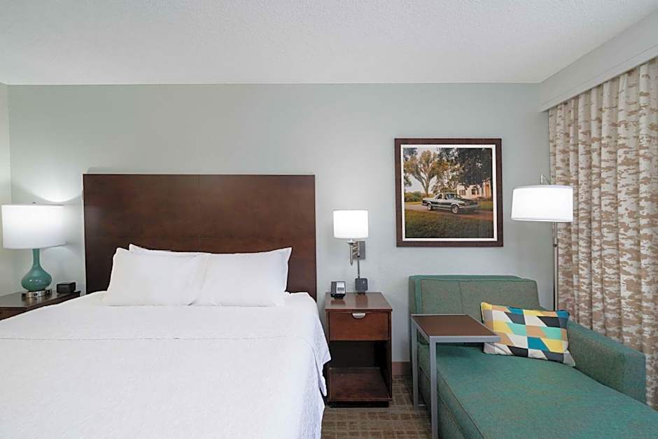 Hampton Inn By Hilton And Suites Nashville/Franklin (Cool Springs)
