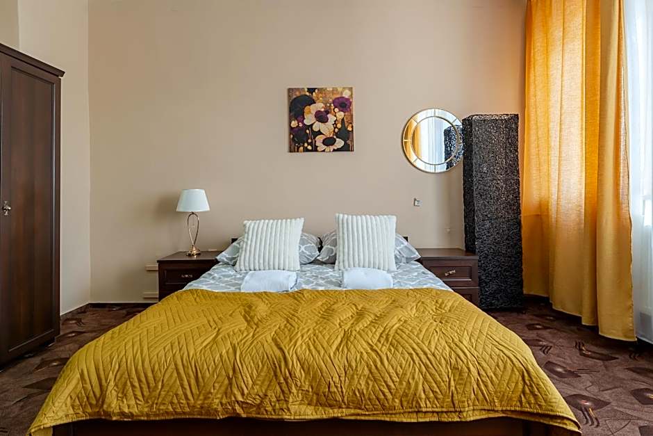 Hostelio - Tanie i komfortowe pokoje, parking, sklep na miejscu