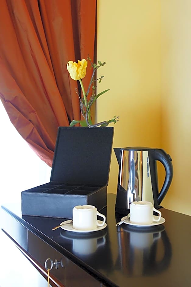 Bram Hotel