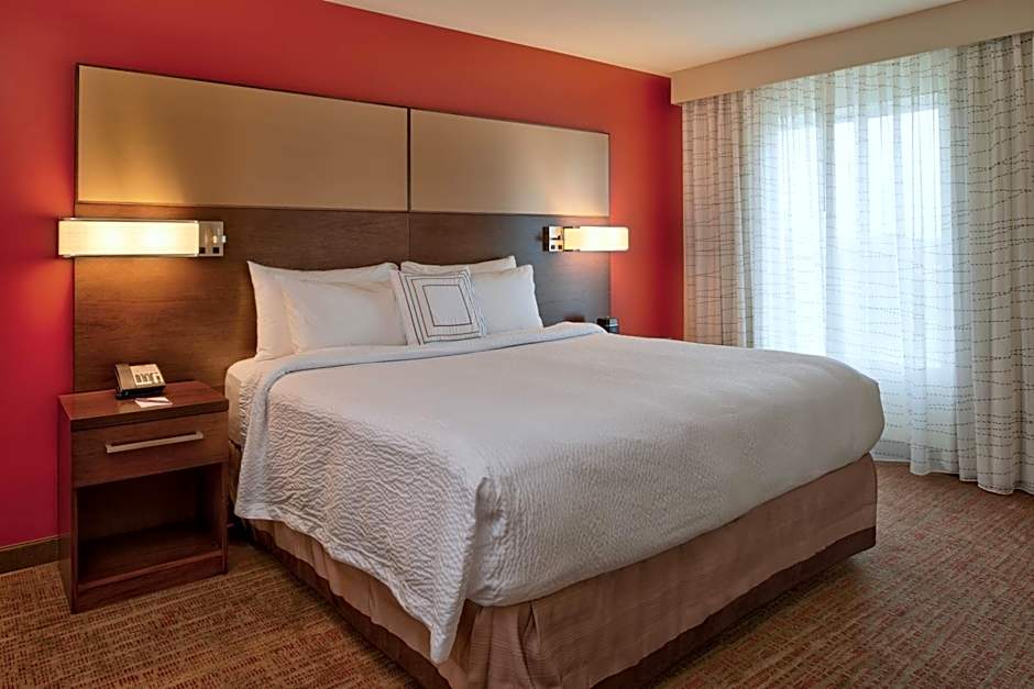 Photo 1 of 5 of 1 Bedroom 1 King Bed Suite
