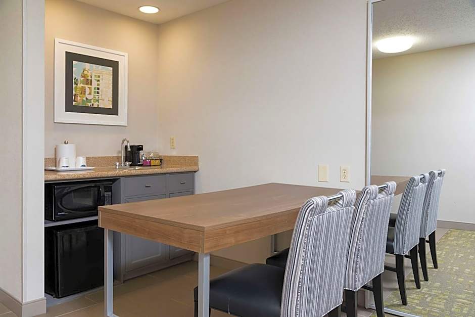 Hampton Inn By Hilton & Suites East Lansing/Okemos