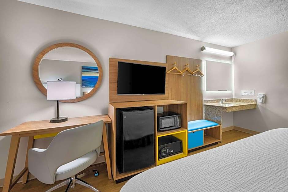 Days Inn by Wyndham Raleigh Midtown