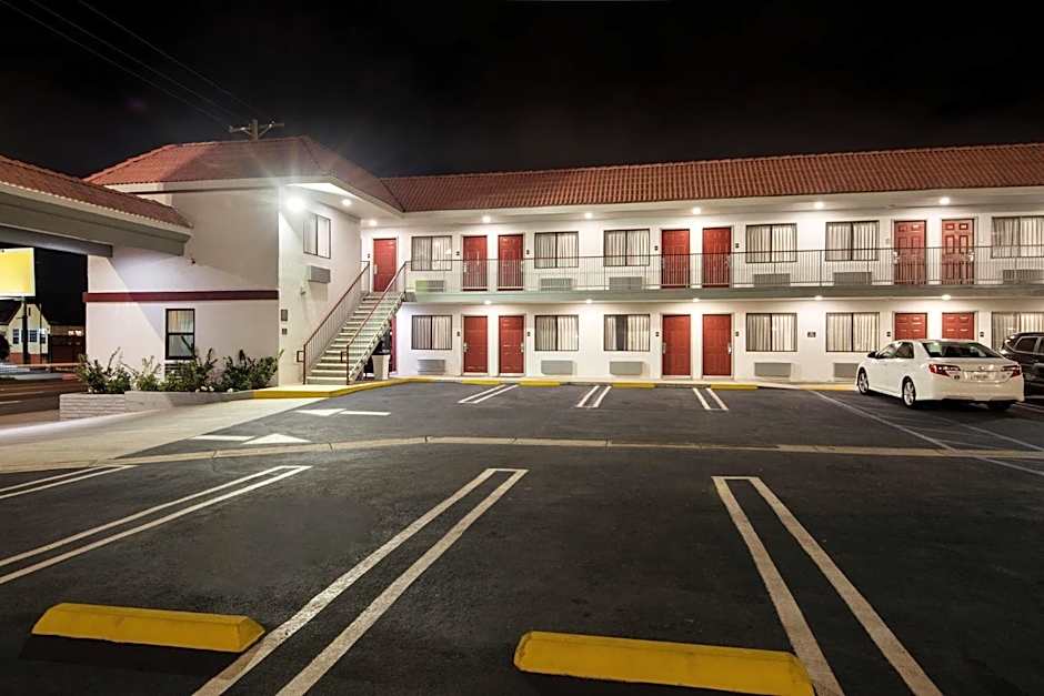 Red Roof Inn Carson - Wilmington, CA