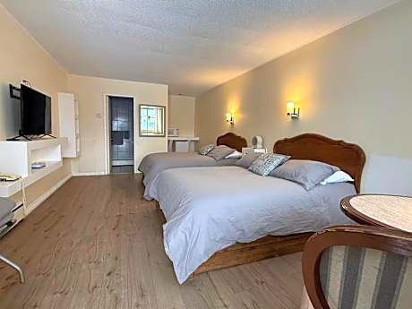 Double Room with Two Double Beds