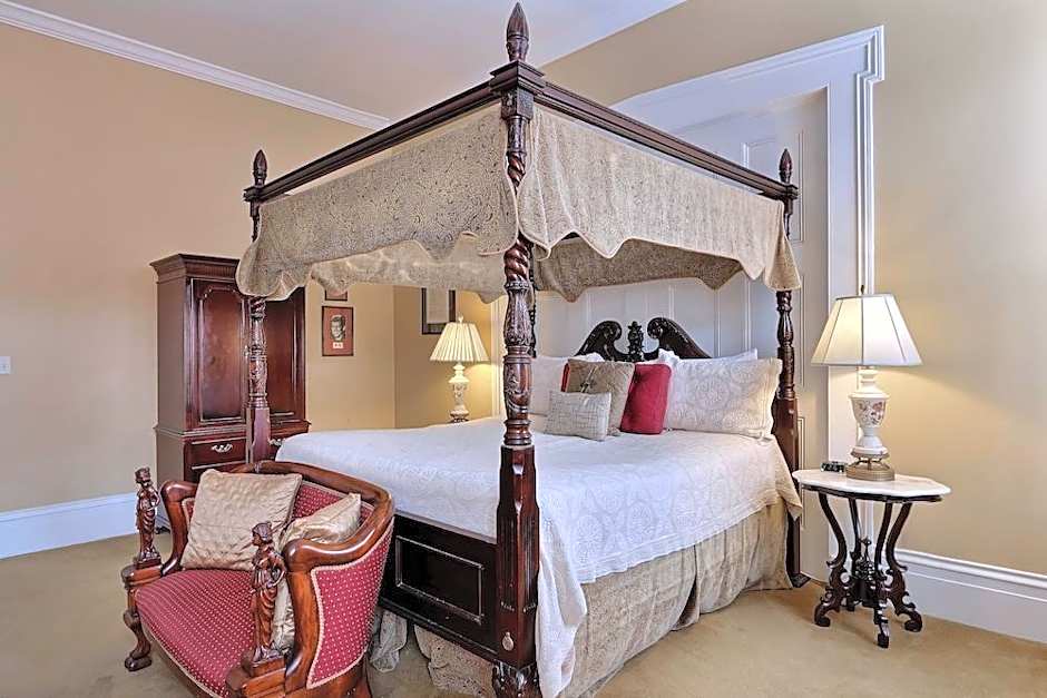 The Presidents' Quarters Inn