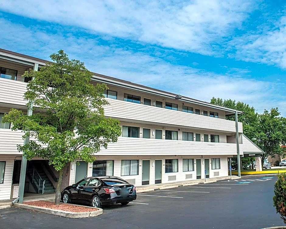 Quality Inn & Suites North Gibsonia