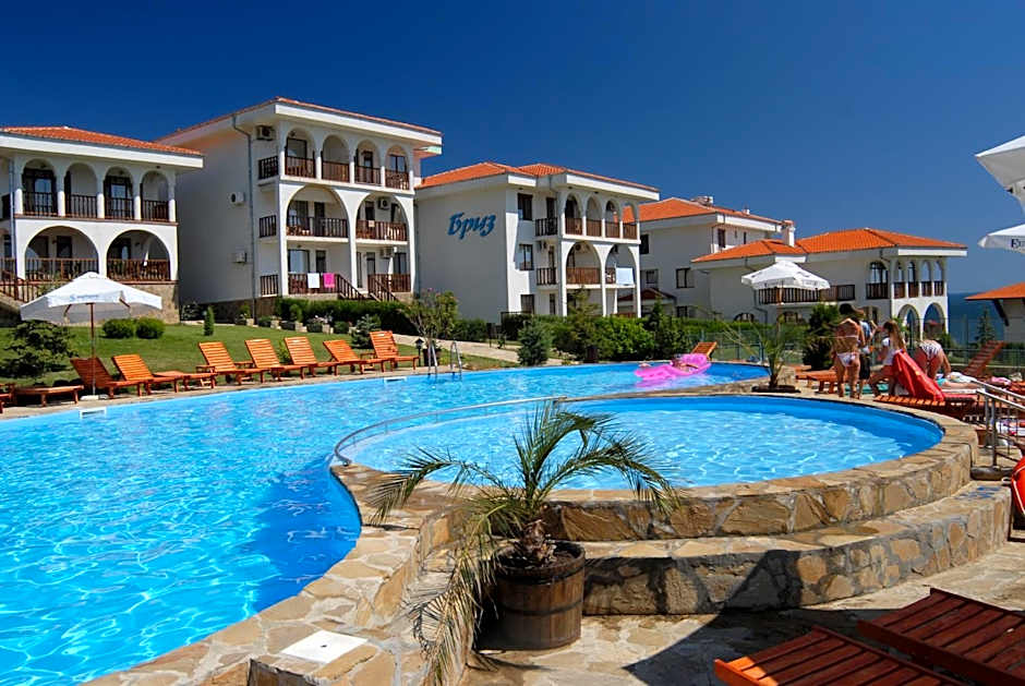 Breeze Apartment Complex