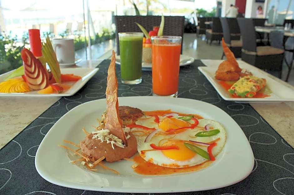 Park Royal Beach Mazatlan