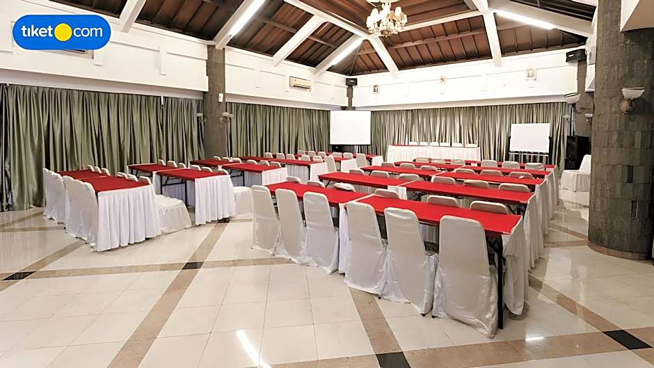 Grand Orchid Hotel