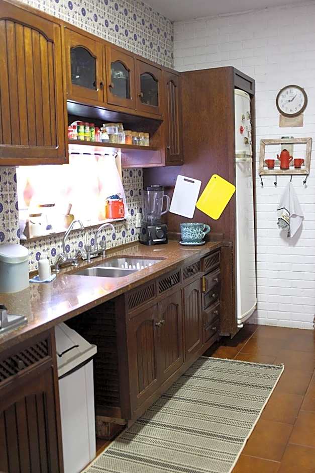 Casa com Piscina e Área Gourmet em Mury