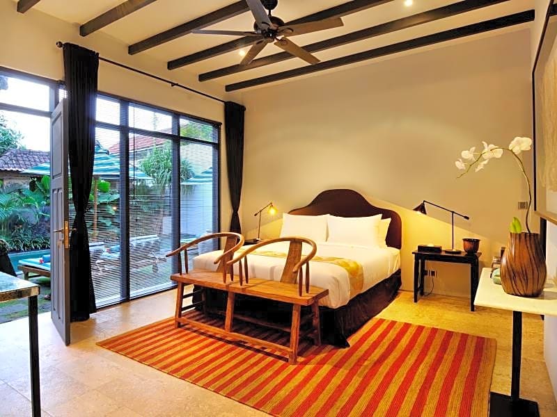 Room & Vespa Suite 1