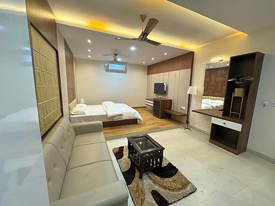 Hotel Atithi Inn Akluj