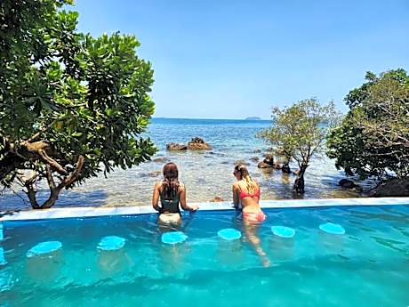 Cocovana Beach Resort