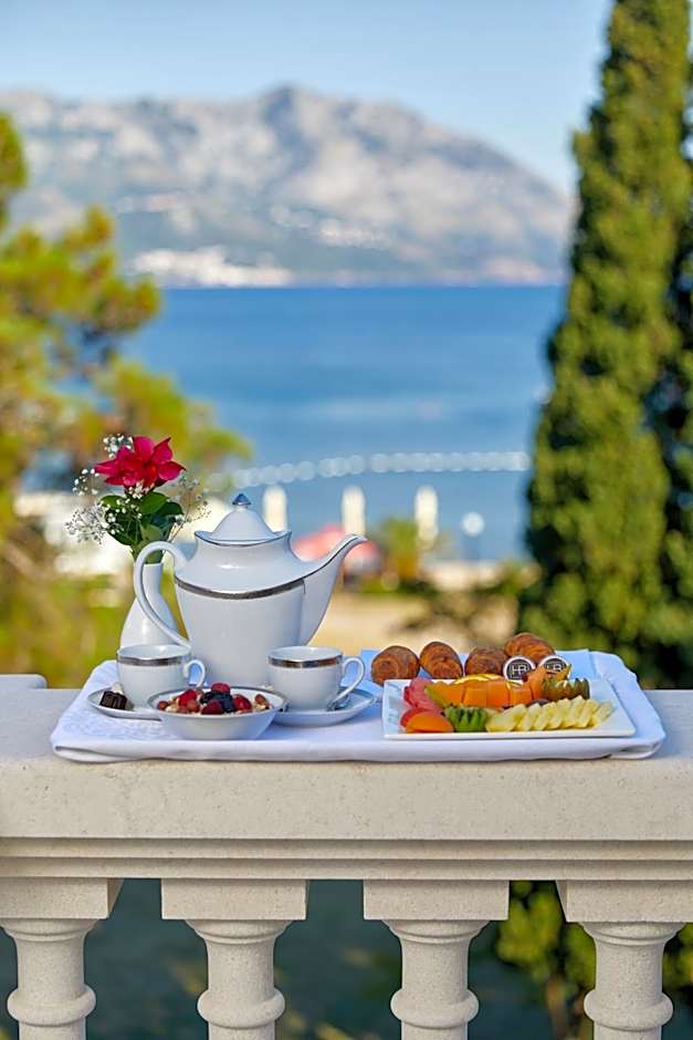 Crowne Plaza Budva by IHG
