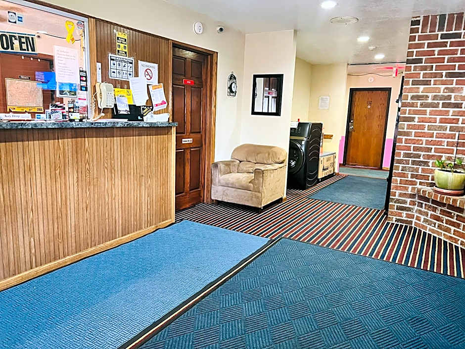 Villa Inn Motel Near Hwy 12 WI Capital O