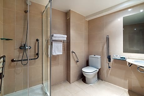 Double room with double bed 2 adults 