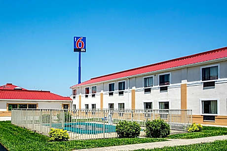 Motel 6-Shepherdsville, KY Louisville South
