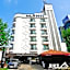 White Tourist Hotel