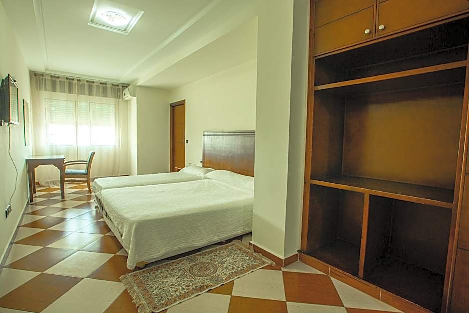 Photo 1 of 6 of Double Room
