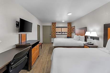 Double Room with Two Double Beds - Smoking