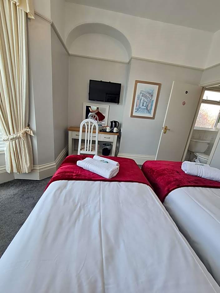 Clifton Villa - Southport