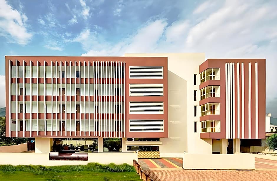 Zone Connect by the Park Katra