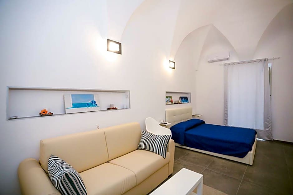 IL VIAGGIATORE VIA INDIPENDENZA 2