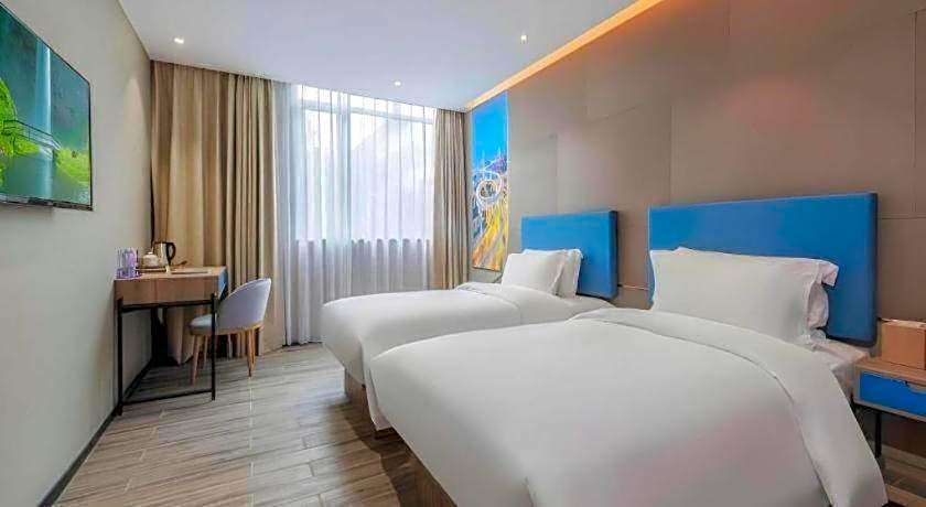 Shenzhen Pollman Hotel – Shenzhen, IA