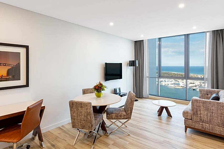 Meriton Suites Southport