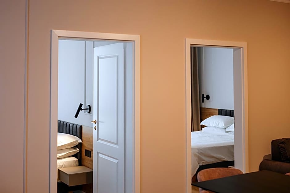 Bloom Downtown Suites