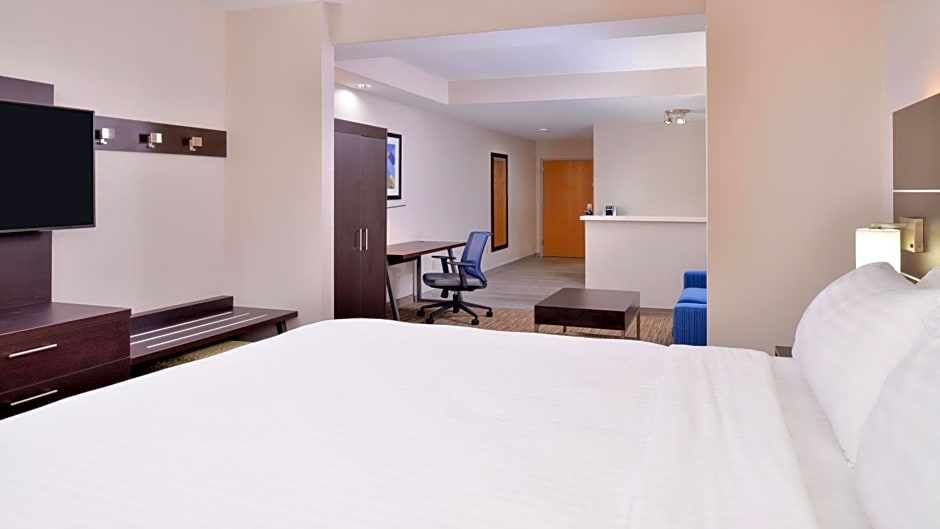Holiday Inn Express Hotel & Suites La Place, an IHG Hotel