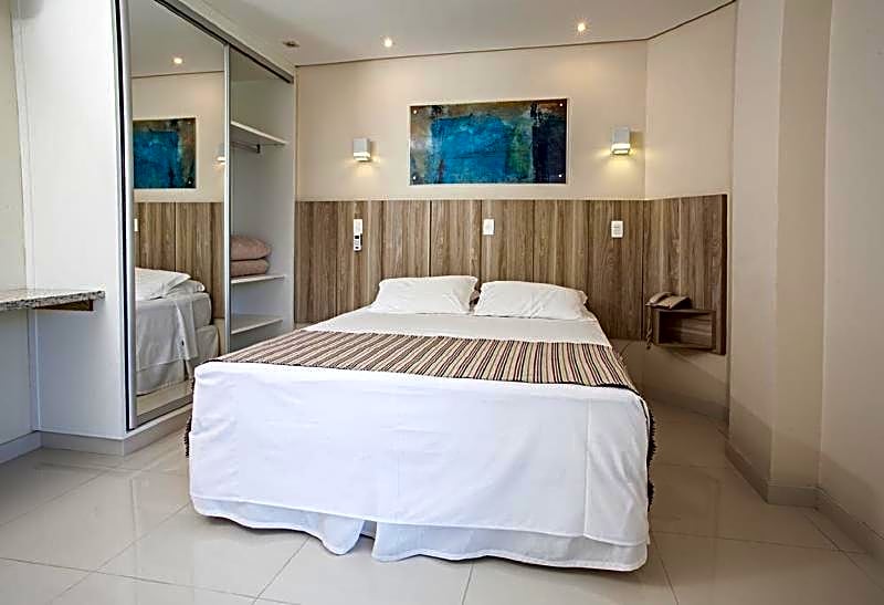 Slaviero Essential Ingleses Convention