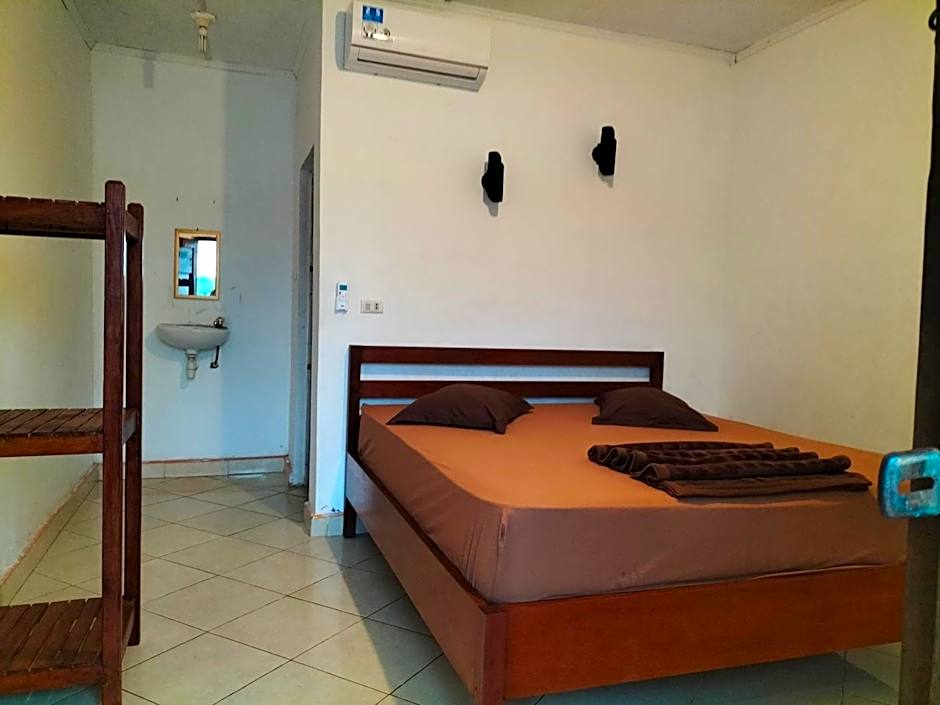 Olala Bungalows and Restaurant