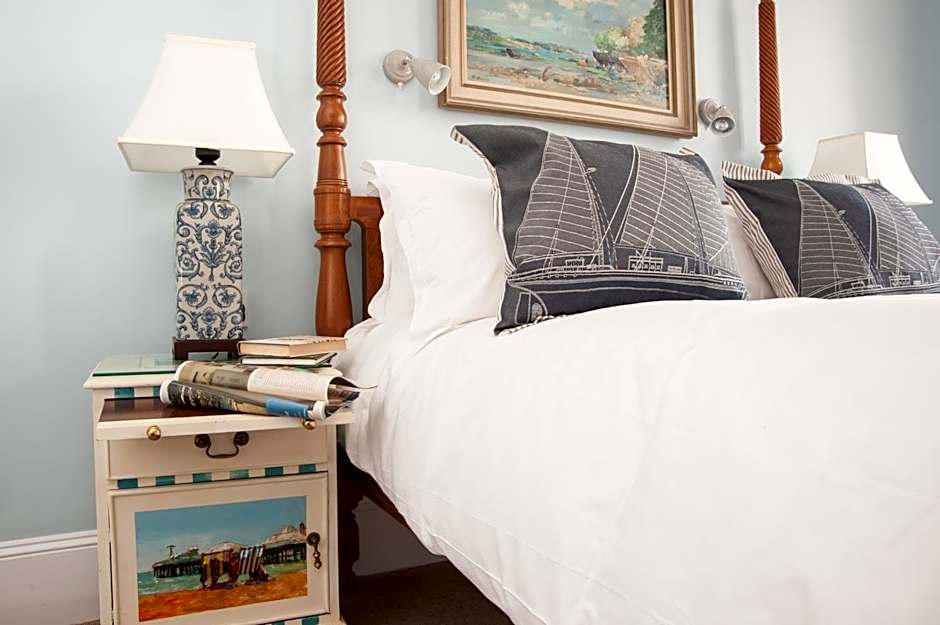 The Royal Harbour Hotel