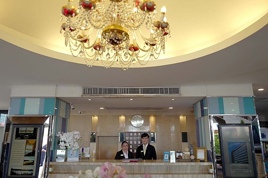 Chaisaeng Palace Hotel