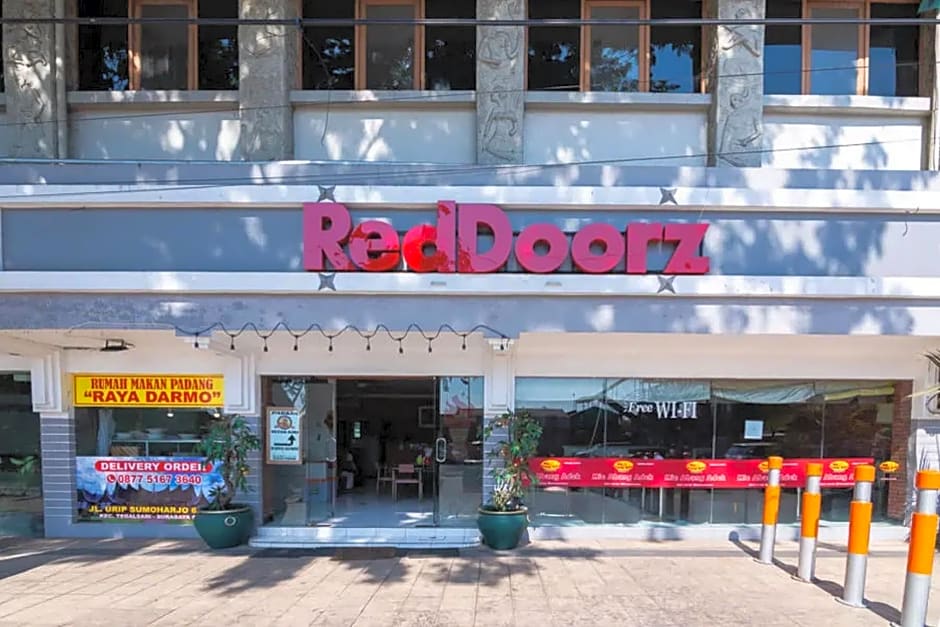 RedDoorz @ Urip Sumoharjo