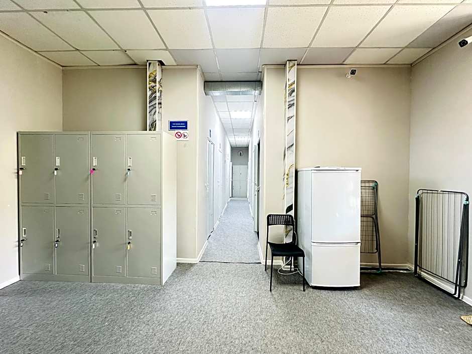 Center Capsule Hostel
