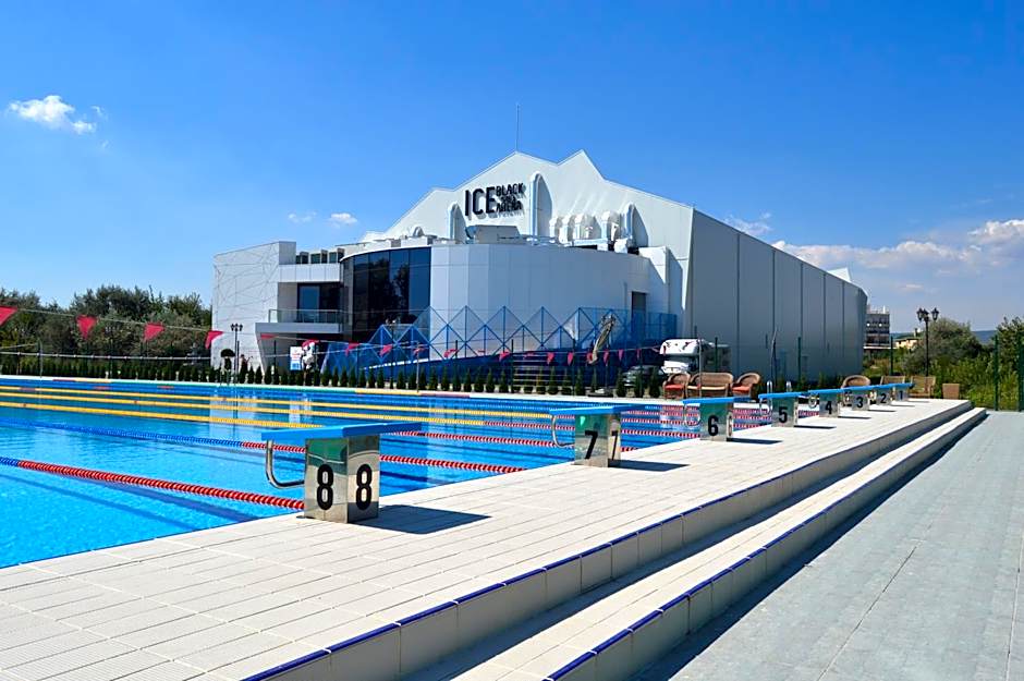 Villas for 4 or 6 Adults in Therma Village - SPA Mineral Pool & All inclusive & Free Parking